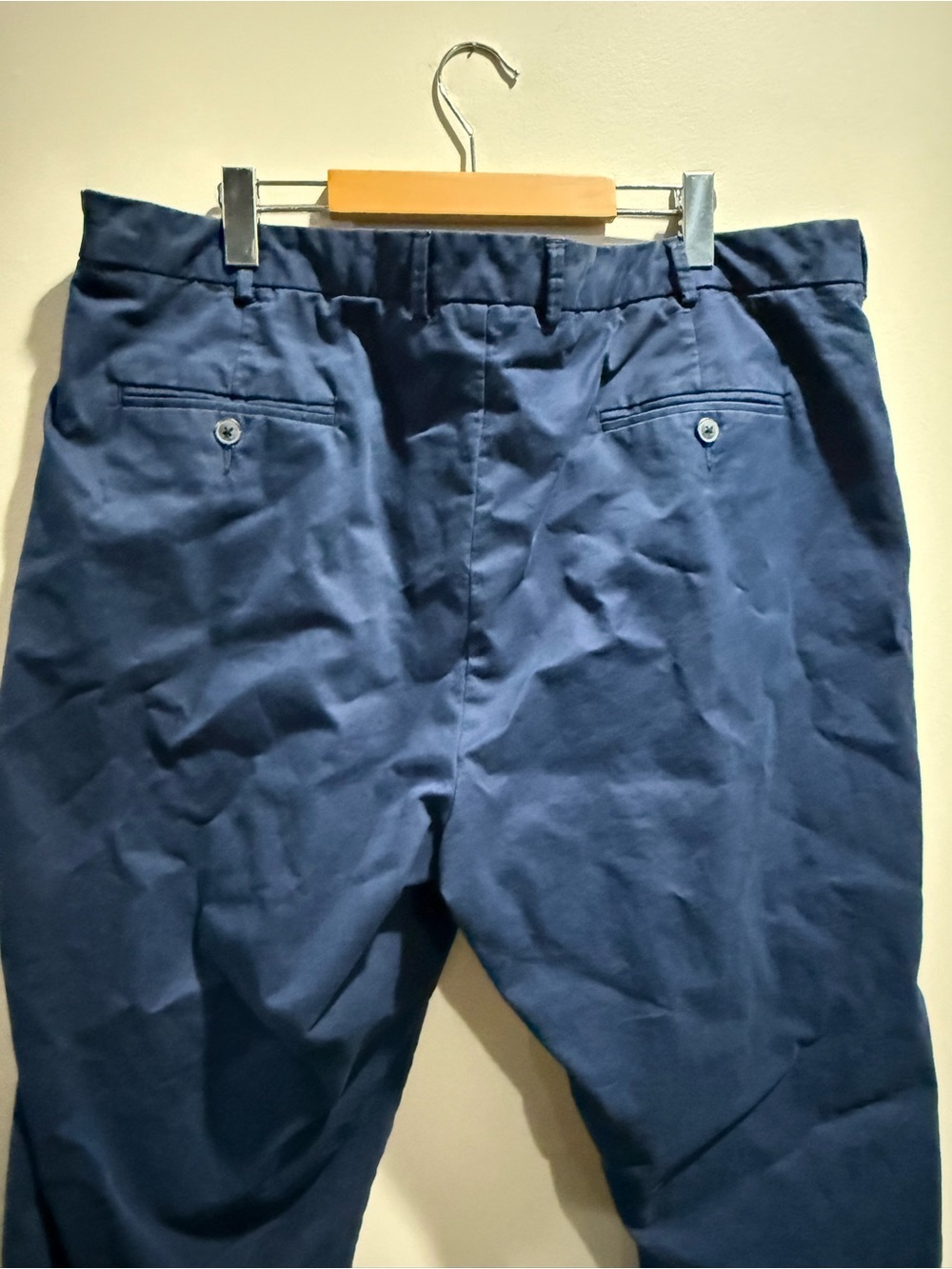 38. Saks Fifth Avenue Deep Navy Men's Chinos 40/32 - Picture 3 of 7
